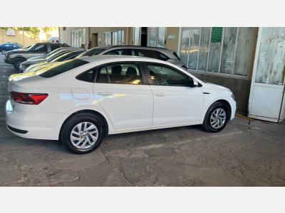 VW - 2018 Usado